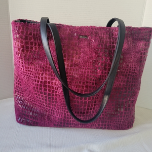 Bisadora faux‎ fur crocodile print tote bag